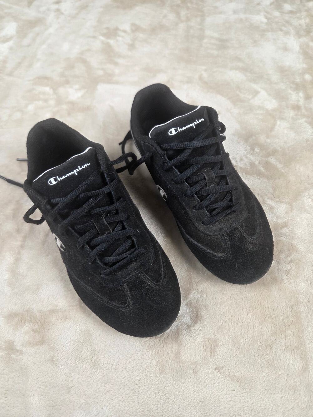 Champion Faux-Suede Slim Retro Sneakers